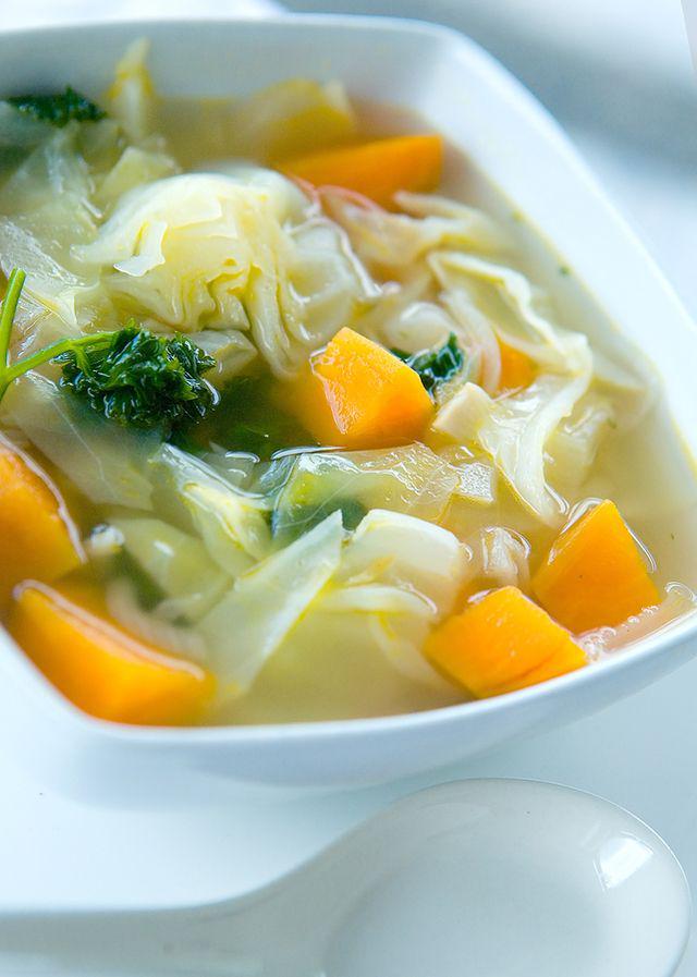 รูปภาพ:http://www.harvesttotable.com/wp-content/uploads/2012/04/Cabbage-soup-with-sweet-potatoes1.jpg
