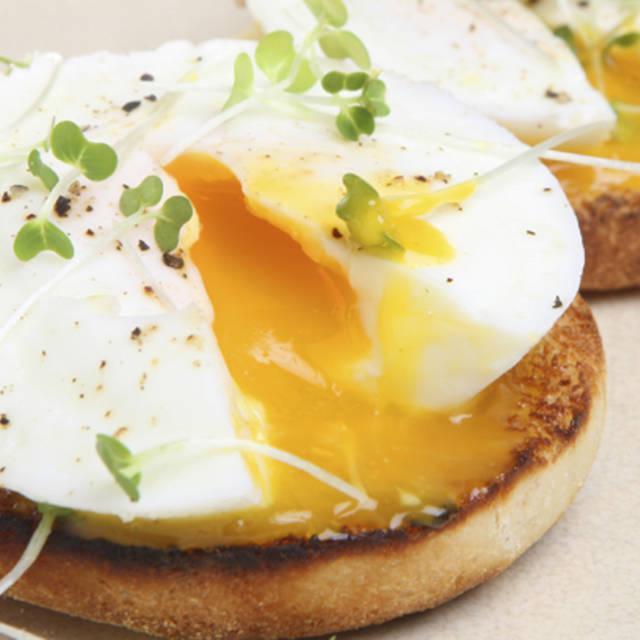 ภาพประกอบบทความ เมนูอาหาร 'Poached Eggs' ไข่ดาวน้ำ ไข่หรูๆที่ทำง่ายๆ 