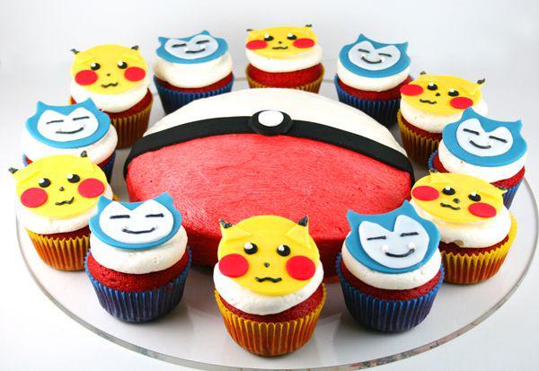 รูปภาพ:http://www.momlovesbaking.com/wp-content/uploads/2015/05/Pokemon-Cake-and-Cupcakes-2.jpg