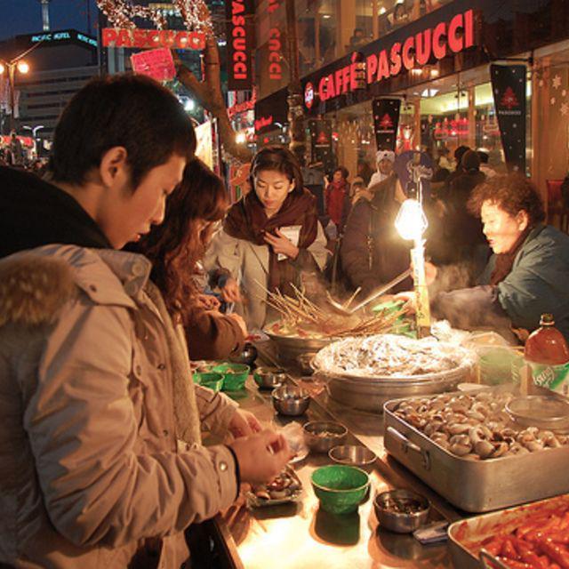 ภาพประกอบบทความ สุดยอด "Street Food อุ่นๆ" ในเกาหลี ไปเที่ยวหนาวนี้ต้องไม่พลาด!!