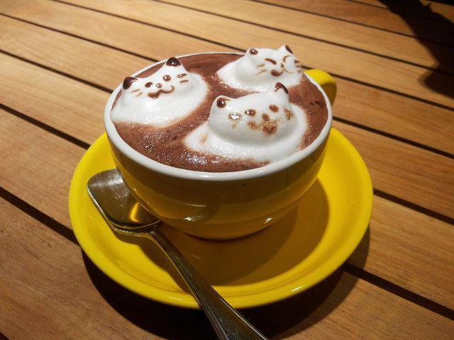 รูปภาพ:http://www.aspirantsg.com/wp-content/uploads/2015/10/Hello-Kitten-Latte-Art-AspirantSG.jpg
