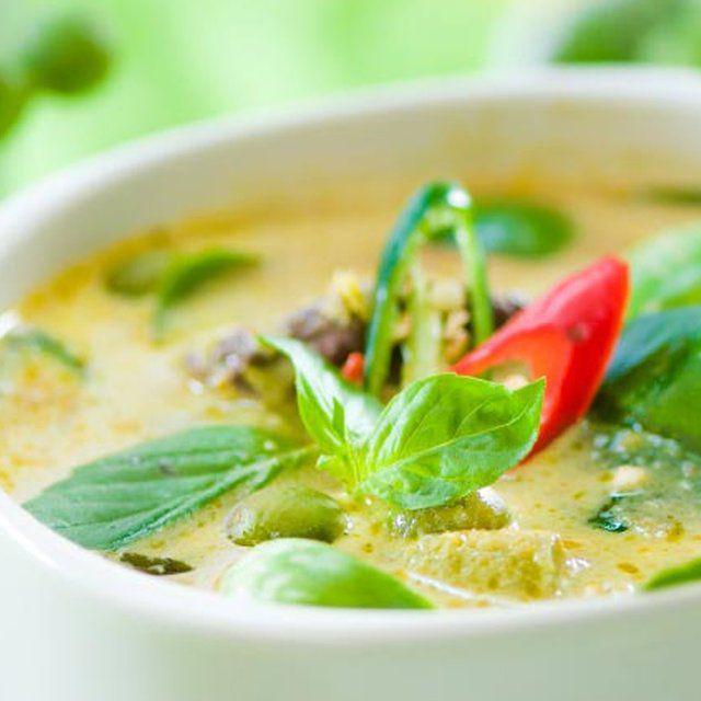 ภาพประกอบบทความ 10 อาหารไทยที่ต้องแนะนำให้เพื่อนต่างชาติได้ทาน! 