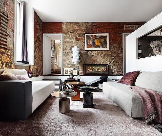 รูปภาพ:http://cdn.decoist.com/wp-content/uploads/2014/01/Exposed-brick-wall-in-the-living-room-gives-an-eclectic-look.jpg