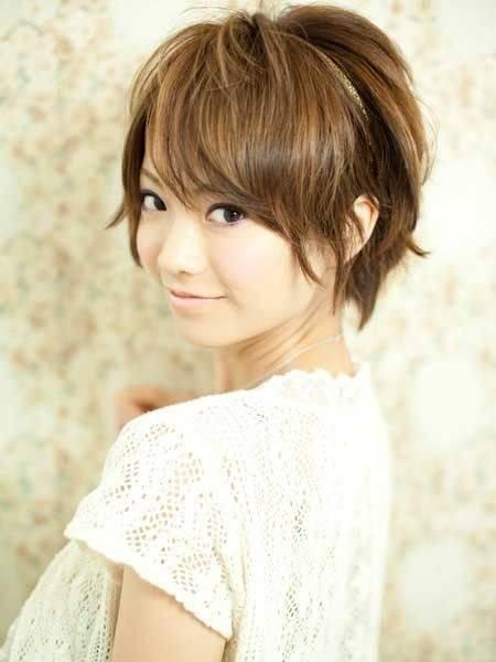 รูปภาพ:http://pophaircuts.com/images/2014/07/Cute-Asian-Hairstyles-for-Short-Hair.jpg