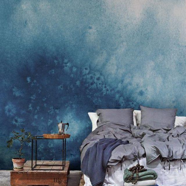 ภาพประกอบบทความ ไอเดียแต่งผนังห้องนอนด้วย 'สีน้ำ' งานศิลปะสุดอาร์ตในพื้นที่ส่วนตัว