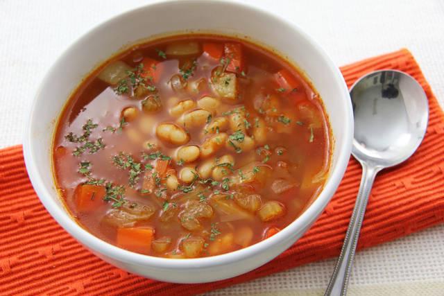 รูปภาพ:http://www.wikihow.com/images/f/fb/Make-Greek-Bean-Soup-Step-8.jpg