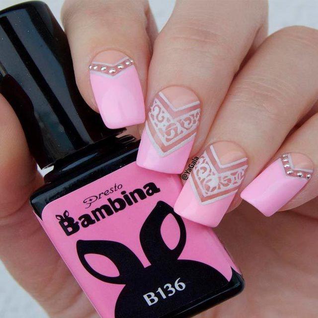 รูปภาพ:https://naildesignsjournal.com/wp-content/uploads/2017/06/perfect-nails-art-ideas-pink-white-nails.jpg
