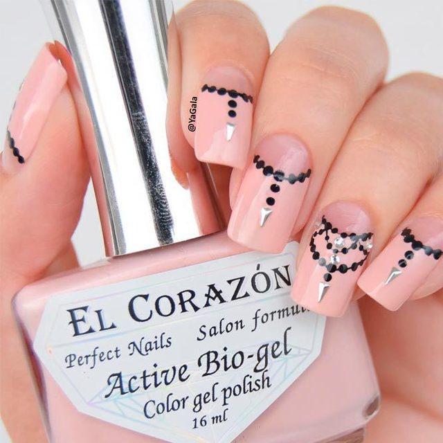 รูปภาพ:https://naildesignsjournal.com/wp-content/uploads/2017/06/perfect-nails-art-ideas-pink-black-nails-designs.jpg