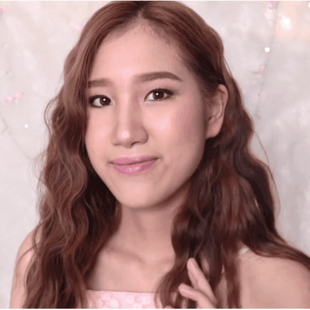 ภาพประกอบบทความ How to : Pink Makeup แต่งตาโทนชมพู ออกเดทได้ง่ายๆ แบบสาวญี่ปุ่น