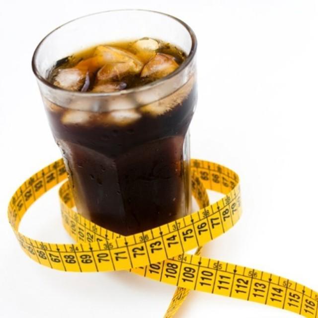 รูปภาพ:http://moanutrition.com/wp-content/uploads/2014/11/downfall-of-diet-soda.jpg