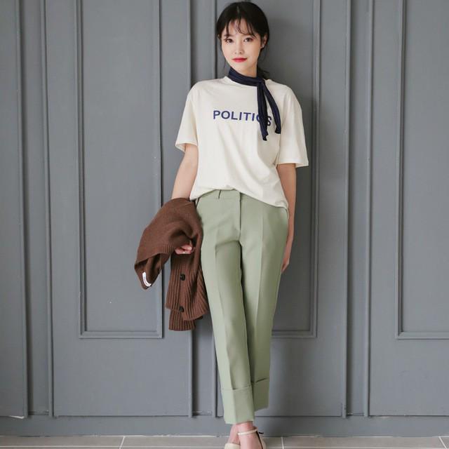 ภาพประกอบบทความ 25 ไอเดียมิกซ์แอนด์แมทช์แฟชั่น "กางเกงสแล็คห้าส่วน" ให้สวยชิค อินเทรนด์ สไตล์สาวเกาหลี!!