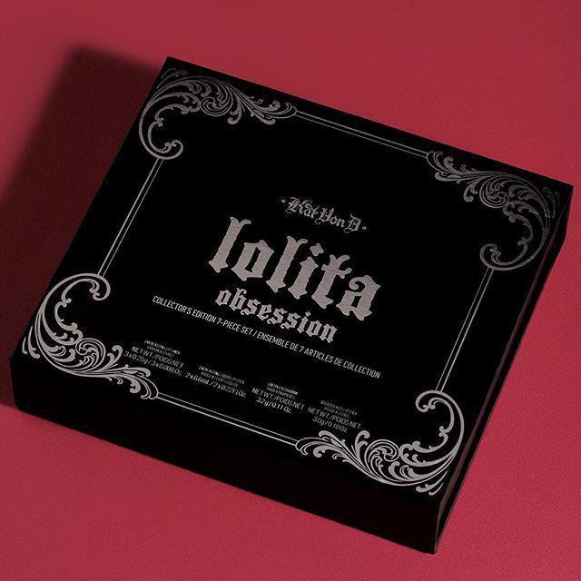 ภาพประกอบบทความ สายดาร์กห้ามพลาด! Katvondbeauty 'Lolita Obsession Collector's Edition 7-Piece Set' 