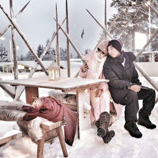 ภาพประกอบบทความ หิมะเดือด!! กับโฟโต้ Set สุดโรแมนติก ของ "ดีเจเพชรจ้า - นิวเคลียร์" ที่ประเทศฟินแลนด์