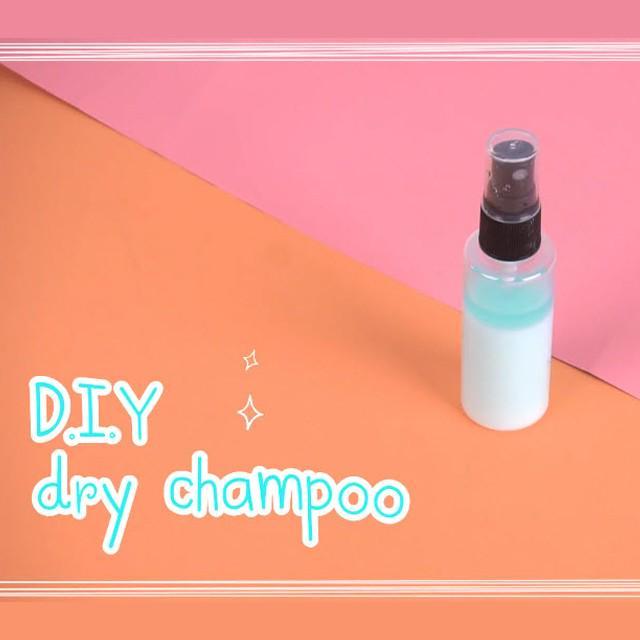 ภาพประกอบบทความ How To : ทำ 'Dry shampoo' แบบง่ายๆ ที่สาวผมมันต้องมี!