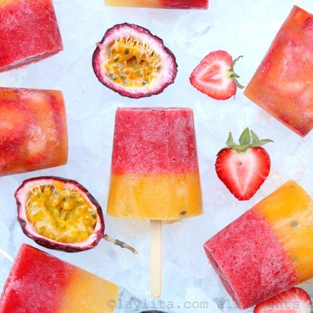 ภาพประกอบบทความ ชวนทำ Strawberry Passion Fruit Popsicles  เปรี้ยวหวานโดนใจ อร่อยง่ายช่วงซัมเมอร์