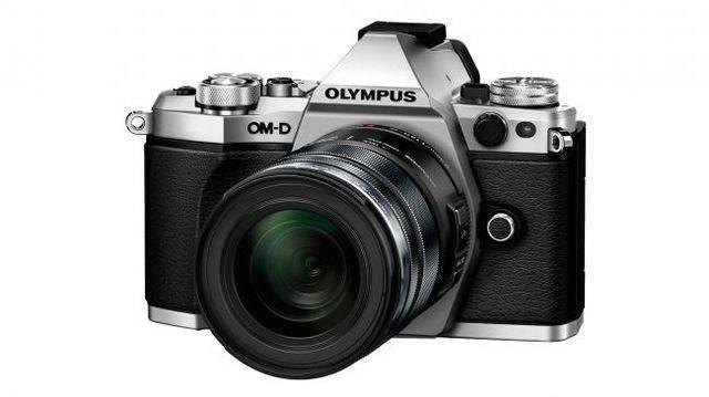 รูปภาพ:http://cdn0.mos.techradar.futurecdn.net//art/cameras/Olympus/OM-D%20E-M5%20Mark%20II/Press%20shots/Olympus-OM-D-E-M5-II-silver2-650-80.jpg
