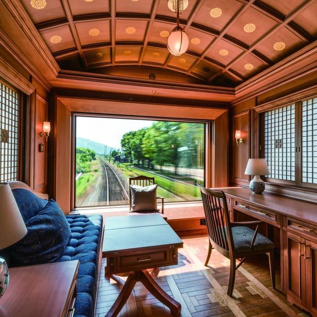 ภาพประกอบบทความ พาไปส่อง รถไฟสุดหรูของโลก Seven Stars ที่ Kyushu #อยากนั่งรถไฟสวยๆ จัง