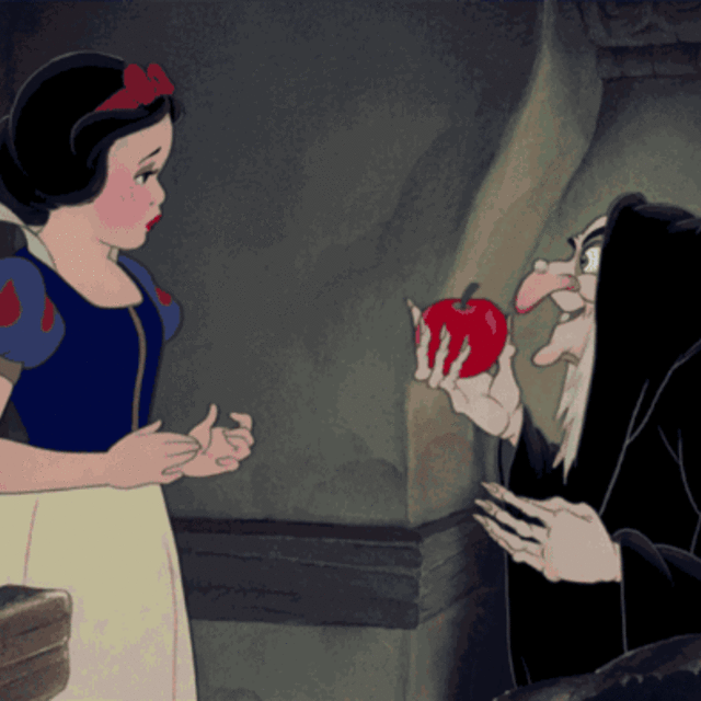 ภาพประกอบบทความ เผยเคล็ค(ไม่)ลับ สไตล์เจ้าหญิง 'สโนว์ไวท์ ' ทำยังไงถึงผิวสวยด้วย "แอปเปิ้ลแดง" 🍎