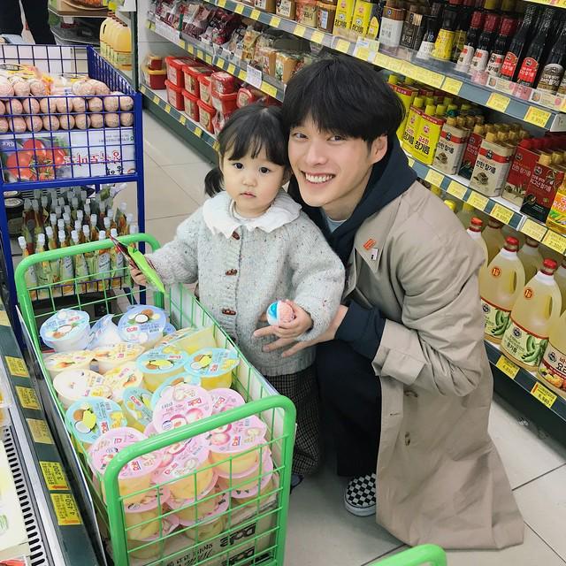 รูปภาพ:https://www.instagram.com/p/Bgu_eeOlGEm/?taken-by=choiminsooo