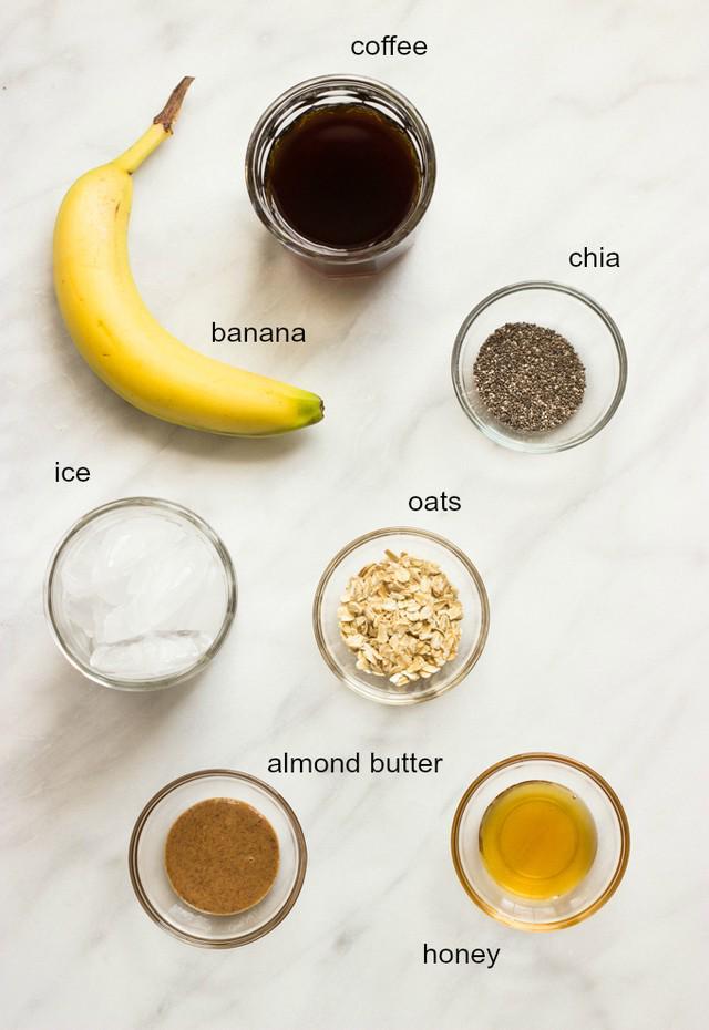รูปภาพ:https://www.littlebroken.com/wp-content/uploads/2016/10/Coffee-Banana-Smoothie-with-Oats-and-Chia-Ingredients.jpg