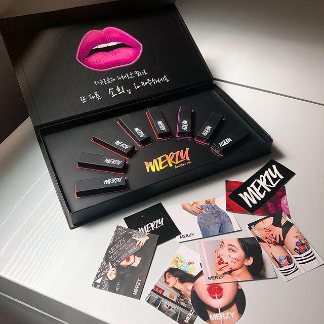 ภาพประกอบบทความ เปิดลิปเฉดสีใหม่ 'Merzy The First Lipstick Your Series' 8 เฉดสี สวย แซ่บ พร้อมปังแล้วค่ะซิส!
