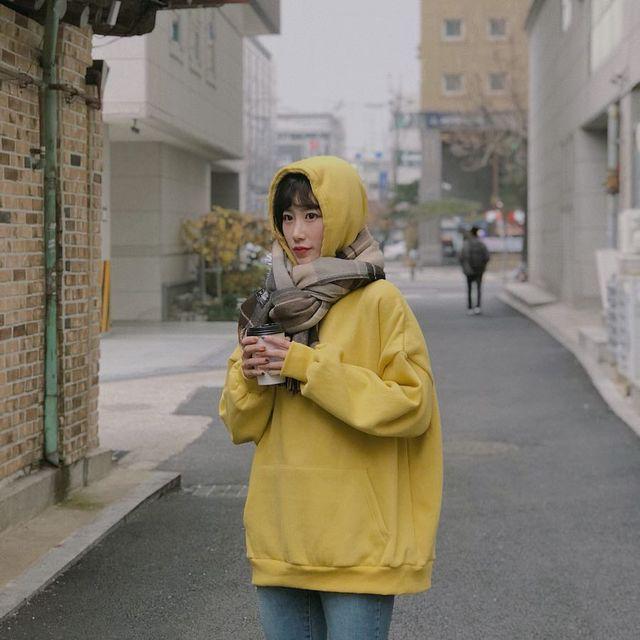 ภาพประกอบบทความ Warm n Cute จัดลุคฤดูหนาวให้น่ารักของสาวเกาหลี จาก IG : g_gooso ใครไปเกาหลีต้องจัด