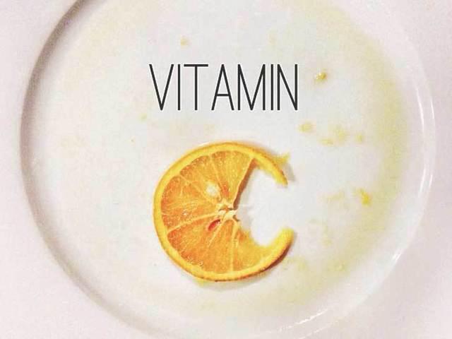 รูปภาพ:https://www.healthline.com/hlcmsresource/images/AN_images/benefits-vitamin-c-supplements-thumb.jpg