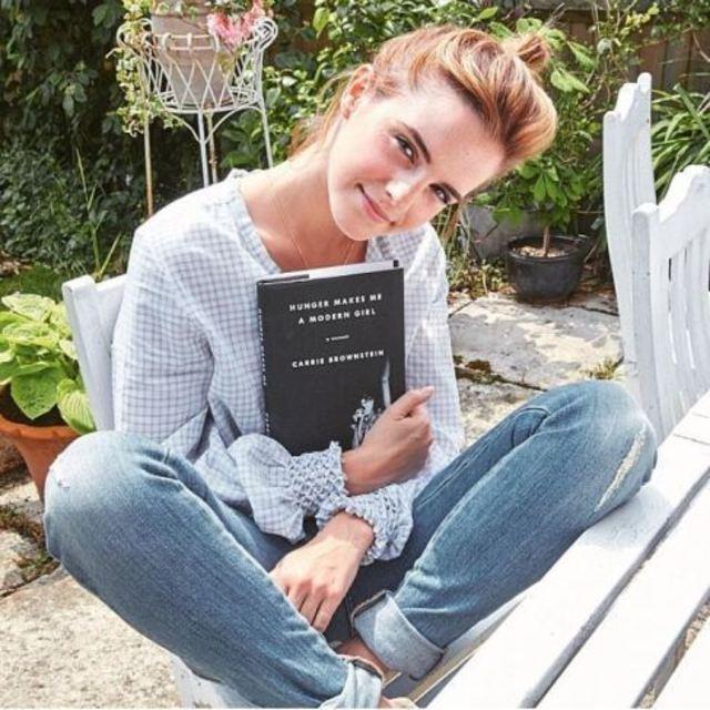 ภาพประกอบบทความ รวมลิสต์ 'หนังสือน่าอ่าน' ของสาวน้อย Emma Watson #นางฟ้าหนังสือ