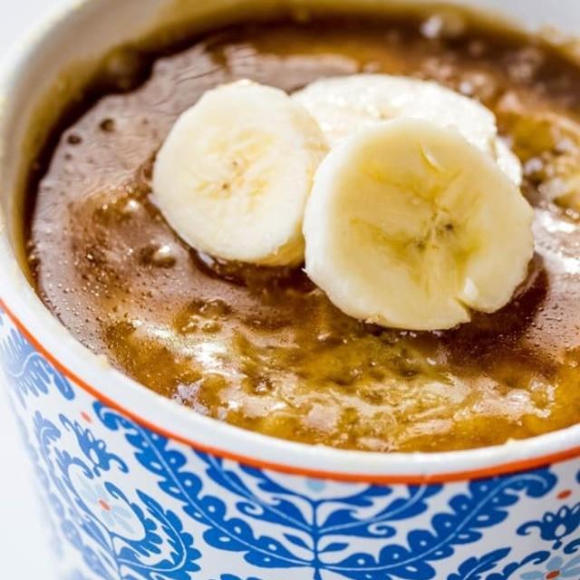 ภาพประกอบบทความ แจกเมนู "เค้กน้ำผึ้ง เนยถั่วกับกล้วยหอม" 😊🍰 อร่อยสะดวก #เดี๋ยวค่อยนับแคลทีหลัง