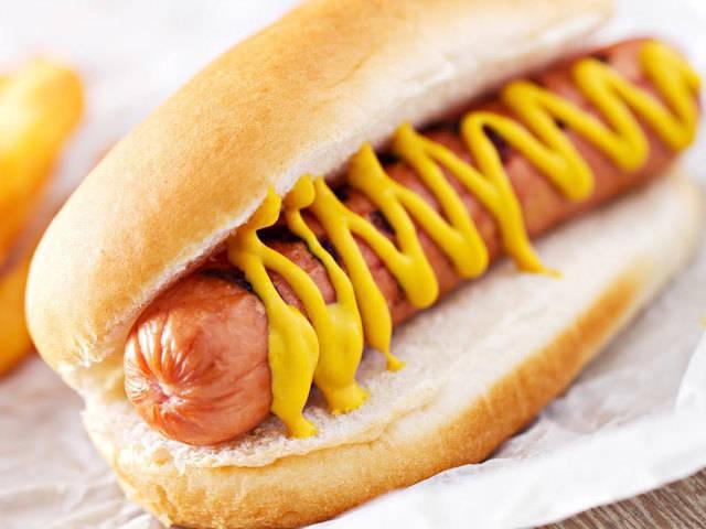 รูปภาพ:http://www.pagepath.com/wp-content/uploads/2015/07/gourmet-hot-dogs.jpg