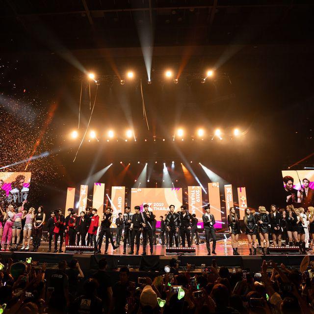 ตัวอย่าง ภาพหน้าปก:จบลงอย่างสวยงาม กับ KCON 2019 THAILAND ใหญ่ขึ้น สนุกขึ้น จัดเต็มทั้ง 2 วันรวด!!