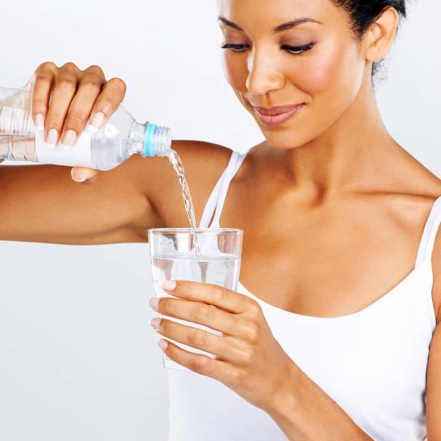 ภาพประกอบบทความ เผยเคล็ดลับวิธีง่ายๆ ดื่มน้ำอย่างไรให้ครบ 8 แก้วต่อวัน