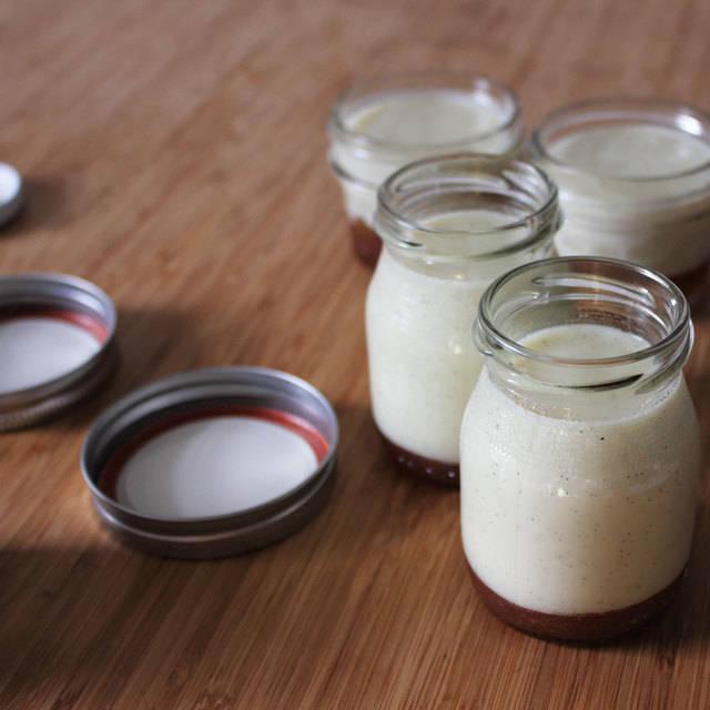 ภาพประกอบบทความ วิธีทำ "Milk Pudding" เมนูทำง่ายแสนอร่อย แถมมีประโยชน์!!