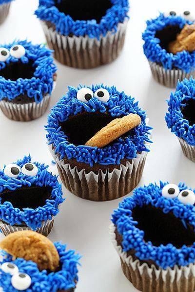 รูปภาพ:http://www.bakepedia.com/wp-content/uploads/2014/03/Blue-Velvet-cupcakes.jpg