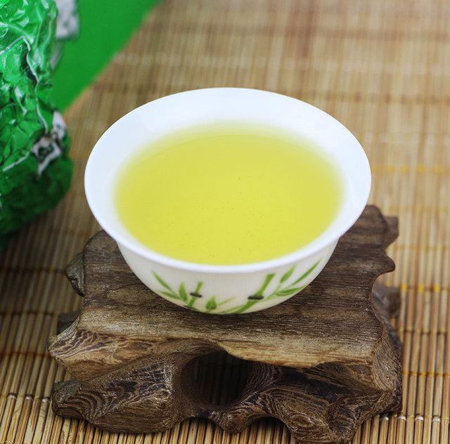รูปภาพ:http://i01.i.aliimg.com/wsphoto/v1/32304851437_5/Oolong-Tea-Bags-Authentic-New-Import-China-Products-Specialty-Anxi-Tie-Guan-Yin-Fen-For-Weight.jpg