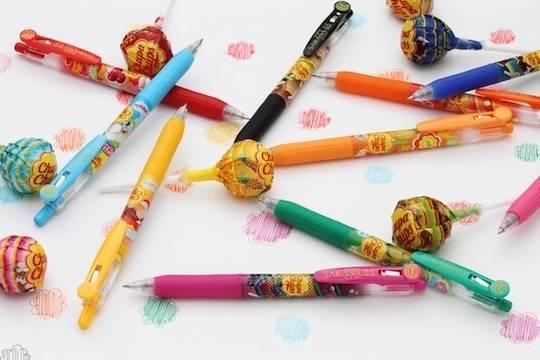 รูปภาพ:http://www.japantrends.com/japan-trends/wp-content/uploads/2015/03/zebra-chupa-chups-sarasa-candy-smell-aroma-gel-pen-2.jpg
