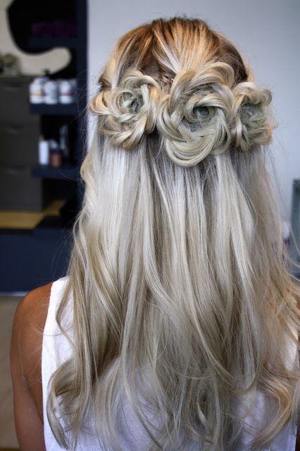 รูปภาพ:http://s5.weddbook.com/t4/2/0/3/2039815/beatissa-flower-braid-wedding-hairstyle-pinterest.jpg