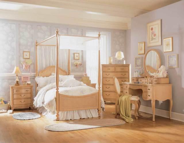 รูปภาพ:http://luxurybusla.com/wp-content/uploads/2016/02/calm-lavender-bedroom-wall-paint-feat-pleasant-wood-bed-set-with-mosquito-net-also-paired-with-in-antique-vanity-table-units-with-round-mirror.jpg
