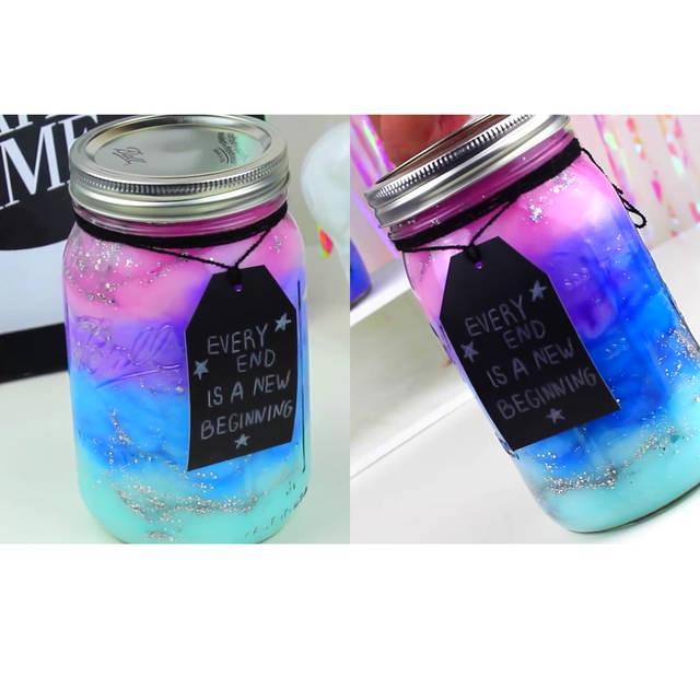 ภาพประกอบบทความ Galaxy In A Jar | DIY ของขวัญให้แฟน ทำเองง่ายๆ ใครๆก็ทำได้