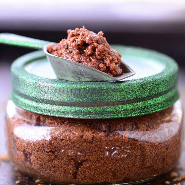 ภาพประกอบบทความ ผิวขาวใส+หอมหวาน! สครับช็อกโกแลตมินต์ "Chocolate Mint Scrub"❤