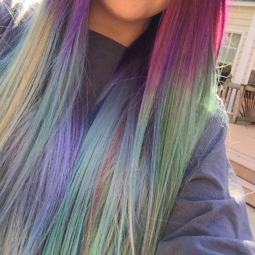 รูปภาพ:http://www.haircolorsideas.com/wp-content/uploads/2015/04/pravana-and-joico-pastel-rainbow-hair.jpg