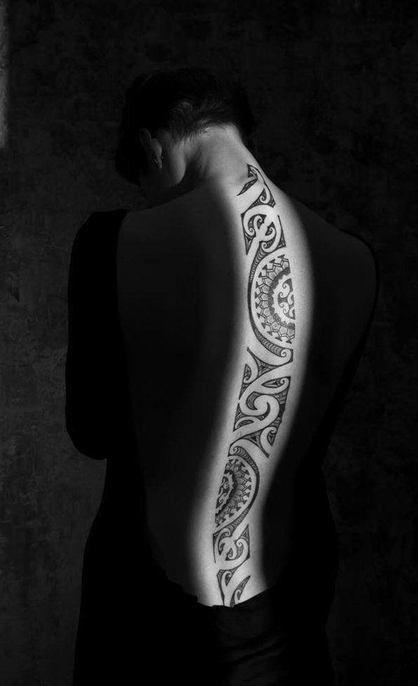 รูปภาพ:http://www.cuded.com/wp-content/uploads/2016/04/Tribe-spine-tattoo-2.jpg