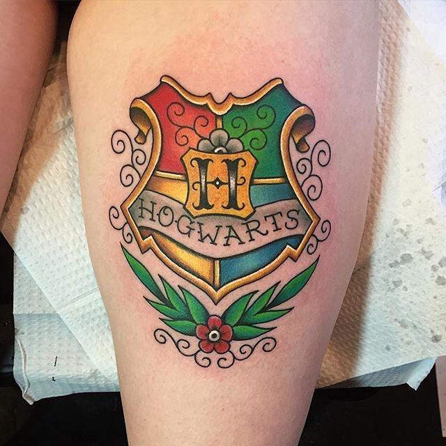รูปภาพ:http://www.spiritustattoo.com/wp-content/uploads/2015/11/Hogwarts-harry-potter-tattoo-2.jpg