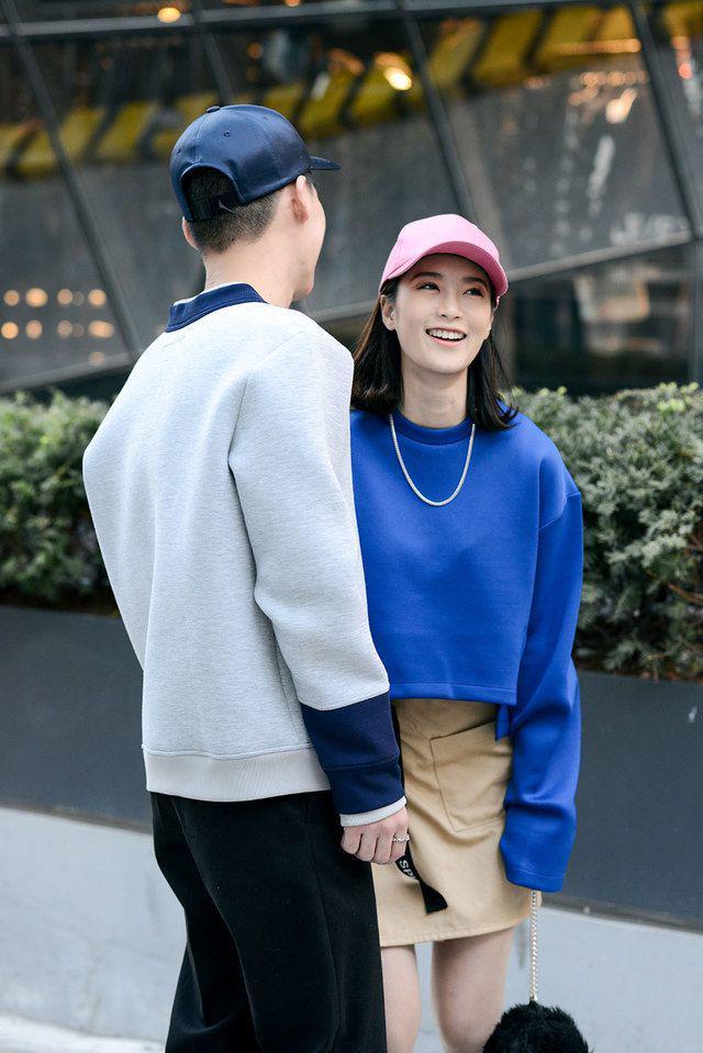 รูปภาพ:http://d2xosoyzehxi5w.cloudfront.net/wp-content/uploads/2015/10/2c-exclusive-korea-seoul-street-style-vol-25-couple-fashion.jpg
