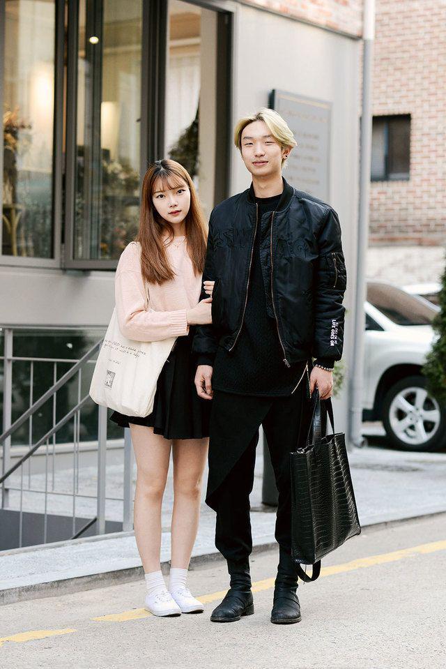 รูปภาพ:http://d2xosoyzehxi5w.cloudfront.net/wp-content/uploads/2015/10/5b-exclusive-korea-seoul-street-style-vol-25-couple-fashion.jpg
