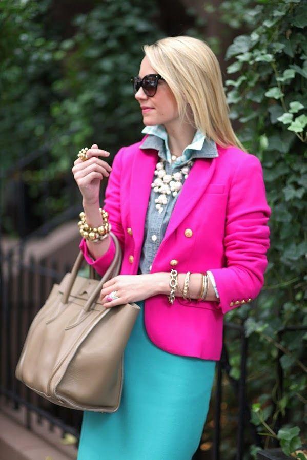 รูปภาพ:http://glamradar.com/wp-content/uploads/2016/03/1.-pearl-necklace-with-pink-blazer-and-bag.jpg