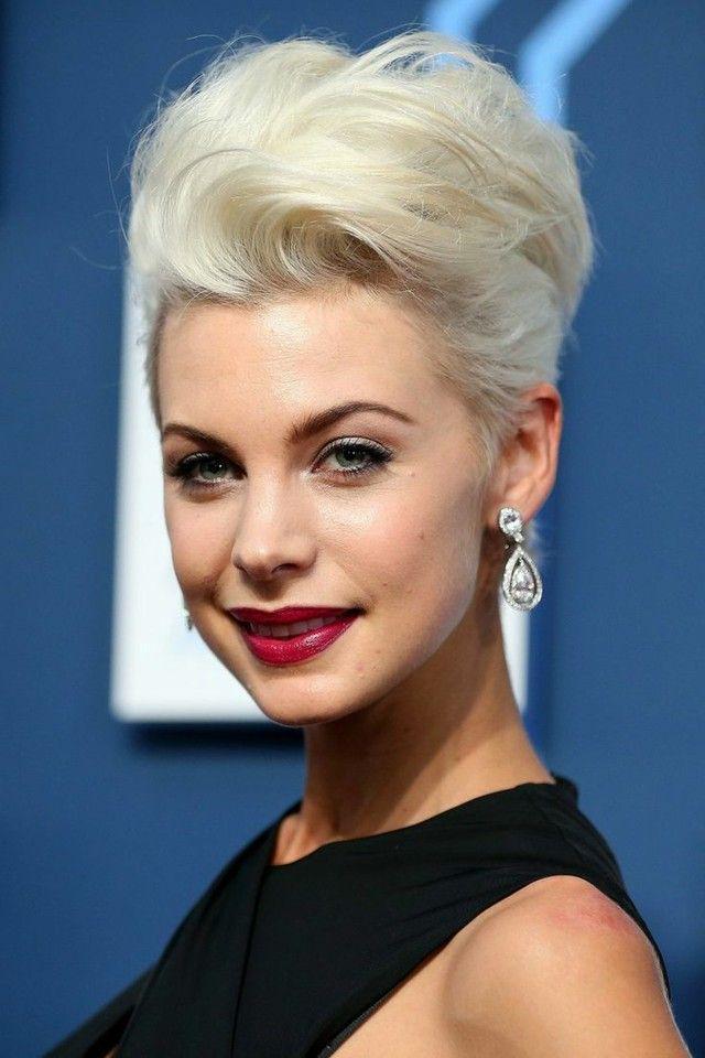 รูปภาพ:http://www.adesignideas.com/wp-content/uploads/40-short-rockabilly-hairstyles-for-women-and-men/hairstyles-short-hair-vintage-hairstyles.jpg