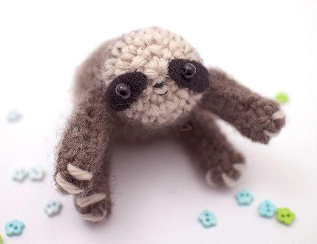 รูปภาพ:http://static.boredpanda.com/blog/wp-content/uploads/2016/08/miniature-crochet-animals-woolly-mogu-75.jpg
