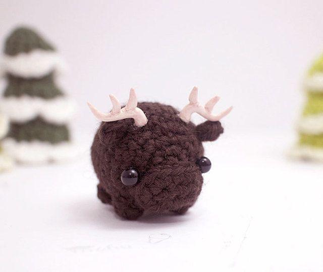 รูปภาพ:http://static.boredpanda.com/blog/wp-content/uploads/2016/08/miniature-crochet-animals-woolly-mogu-52.jpg