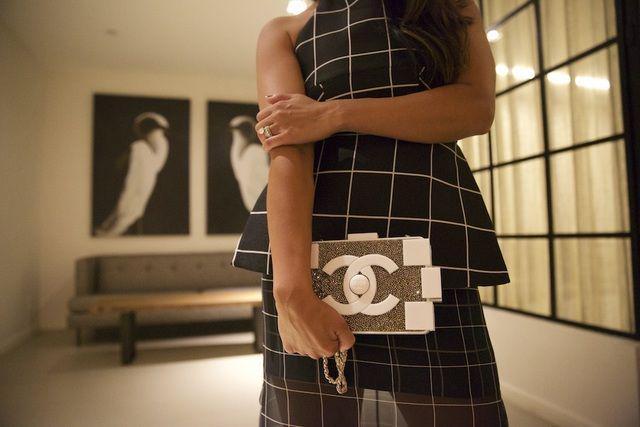 รูปภาพ:http://fashion-a-holic.com/wp-content/uploads/2015/10/Chanel-bag.jpg